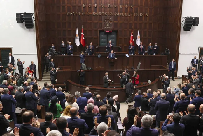 AK Parti’de 56 milletvekili 3 dönem kuralına takılıyor