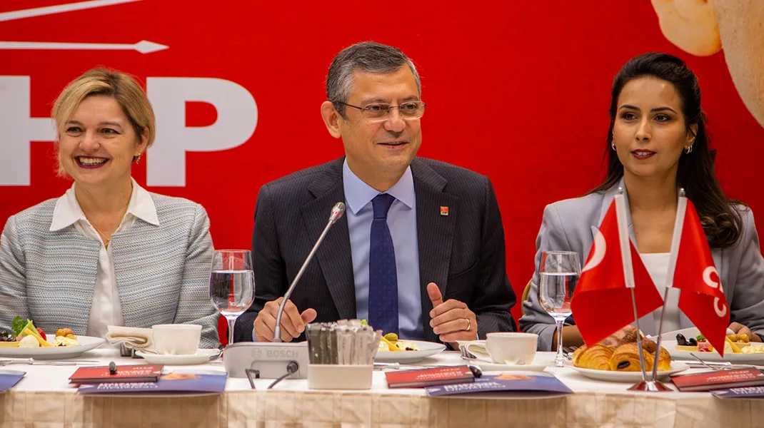 CHP Genel Başkan Adayı Özgür Özel: “Milletvekili grubunda yüzde 55 değişimden yana”