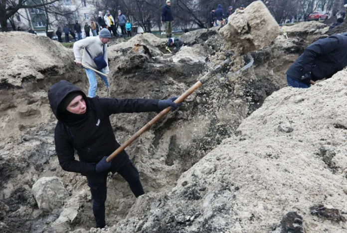 Kiev’de halk direnişe hazırlanıyor