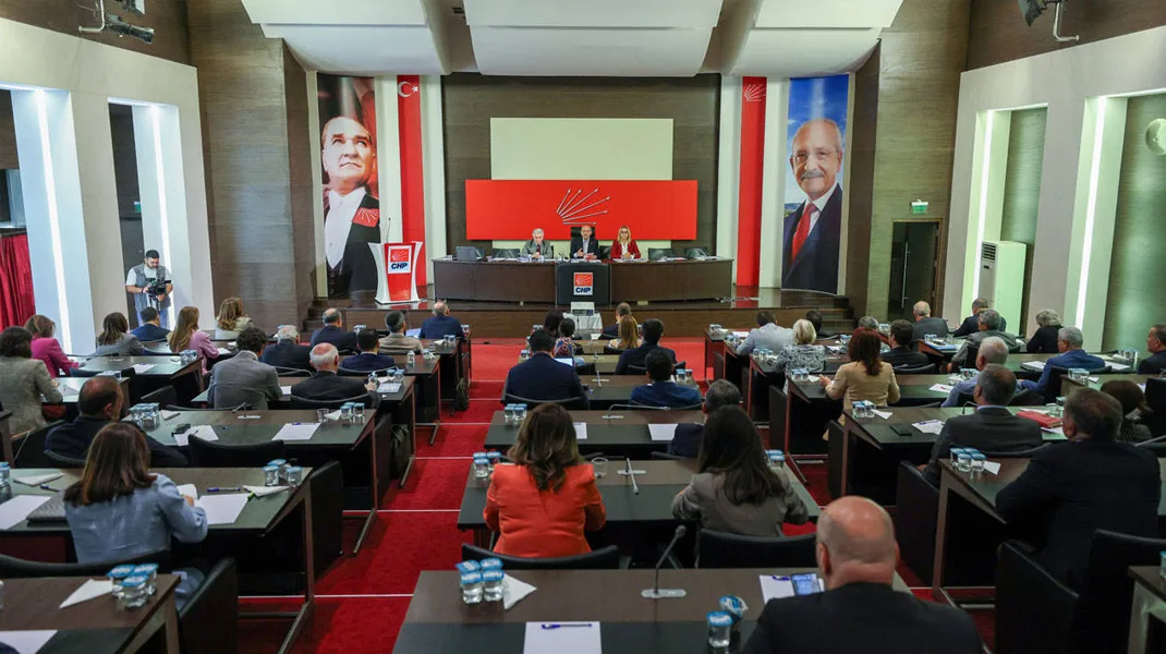 CHP’de kurultay tarihi belli oluyor
