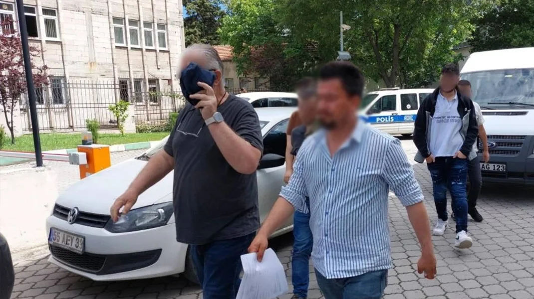Samsun Ondokuz Mayıs Üniversitesi öğretim görevlisi çocuk istismarı görüntüsü bulundurmaktan gözaltına alındı