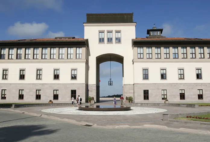 Koç Üniversitesi’nden uyuşturucu açıklaması