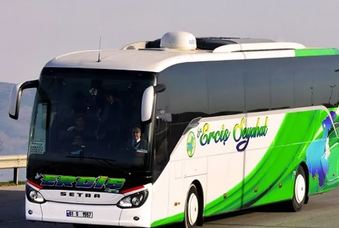 Şehirlerarası otobüste ‘namaz molası’ tartışması: Öz Erciş Seyahat’ten ‘laiklik’ vurgusu