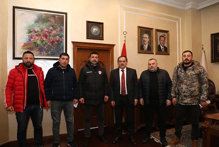 Demir, taraftar gruplarıyla buluştu