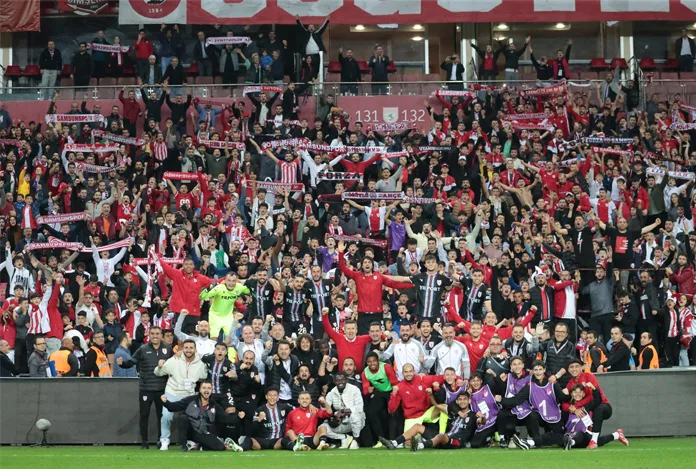 Samsunspor kritik maçta Göztepe’yi devirdi