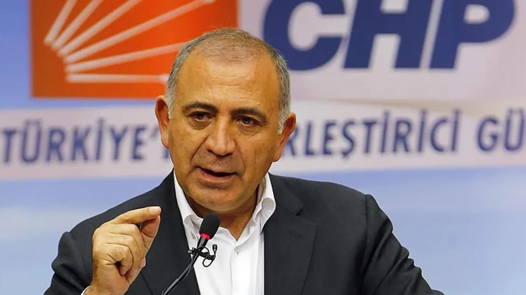 Gürsel Tekin: “Kurultayda genel başkan çekilirse aday olurum”