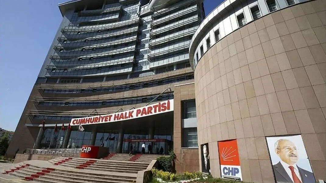 CHP’de genel başkan adaylığını açıklayan ilk isim belli oldu