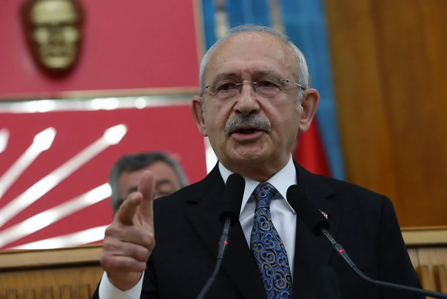 Vatanı satanlarla kavga edeceğiz