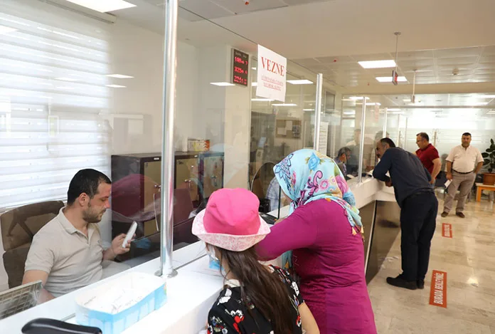 İlkadım’da vergi kuyruğuna önlem
