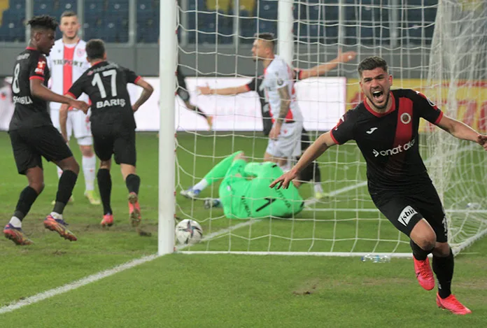 Samsunspor beraberliğe abone: Kötü oyun, kötü sonuç