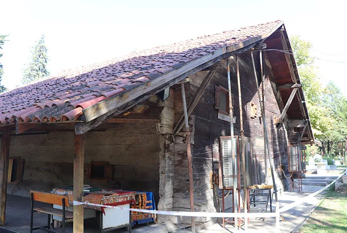 850 yıllık çivisiz cami yıkılma tehlikesiyle karşı karşıya