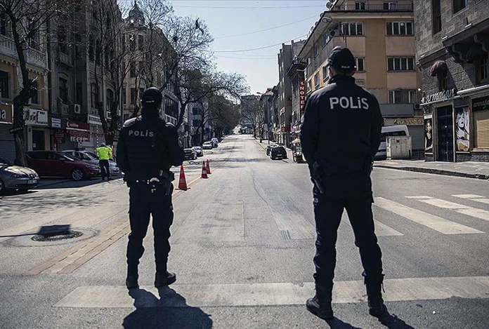 Anayasa Mahkemesi: Pandemide ilan edilen sokağa çıkma yasakları anayasaya aykırı