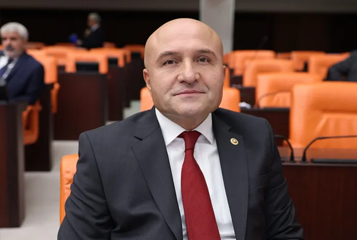 Erhan Usta’dan bütçe eleştirisi: “AK Parti Türkiye’yi batağa sürüklüyor”