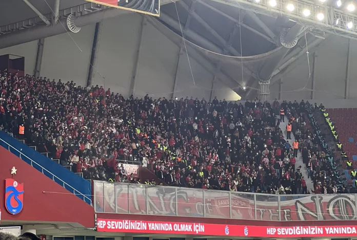 Alkışlar Samsunspor taraftarına