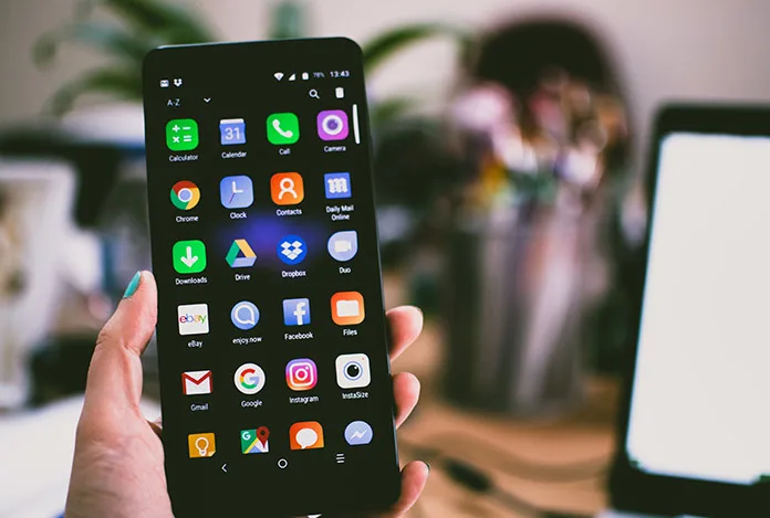 Bu 12 uygulamayı telefonunuzdan hemen kaldırın: Şifre ve kişisel bilgi çalıyor