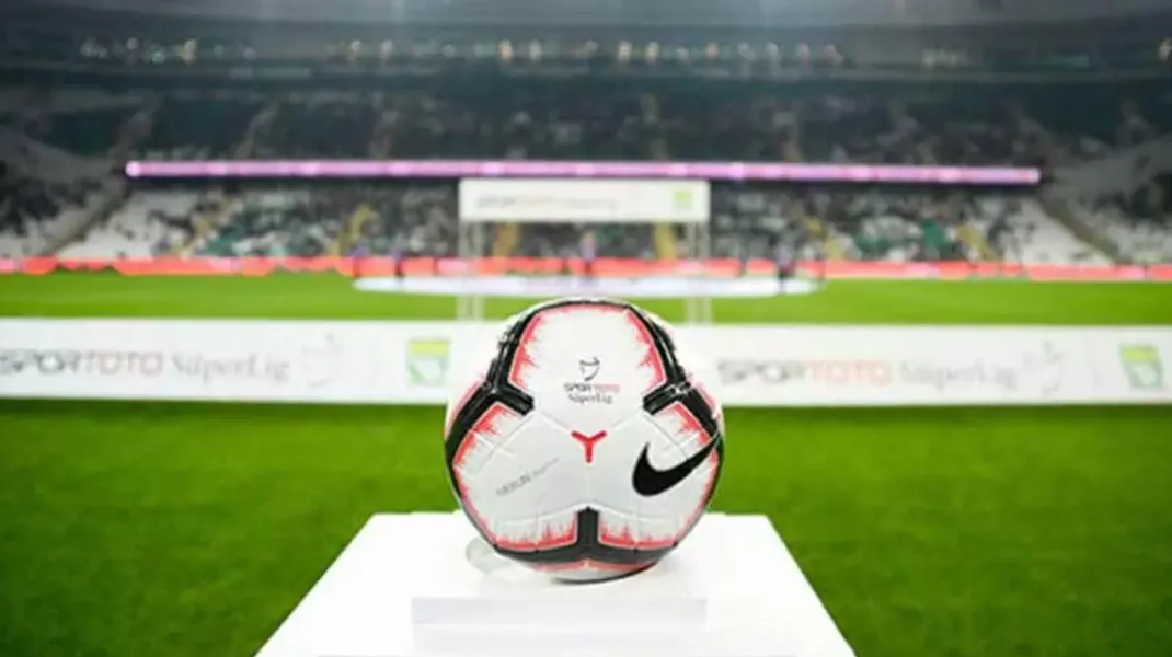 Beşiktaş, Fenerbahçe, Galatasaray ve Adana Demirspor’un maçları ertelendi