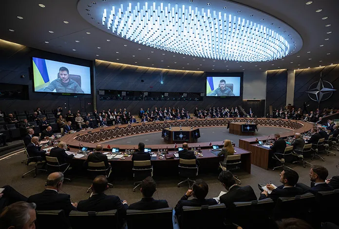 Zelenskiy NATO’yu topa tuttu!
