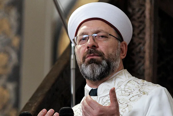 Oyuncu Özlem Öçalmaz, Diyanet hakkında suç duyurusunda bulundu